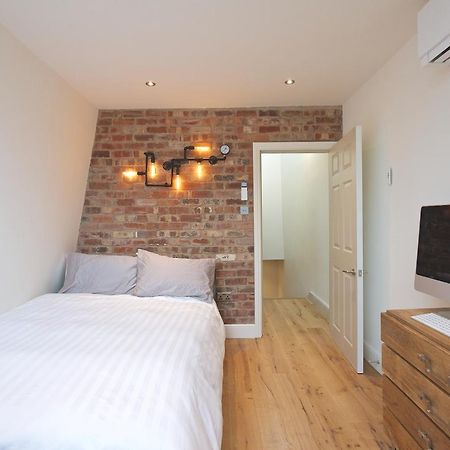 Modern Bedroom In London !! Exteriér fotografie