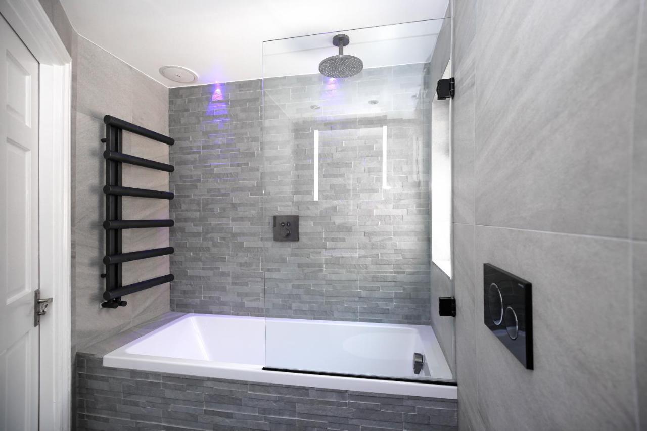 Modern Bedroom In London !! Exteriér fotografie